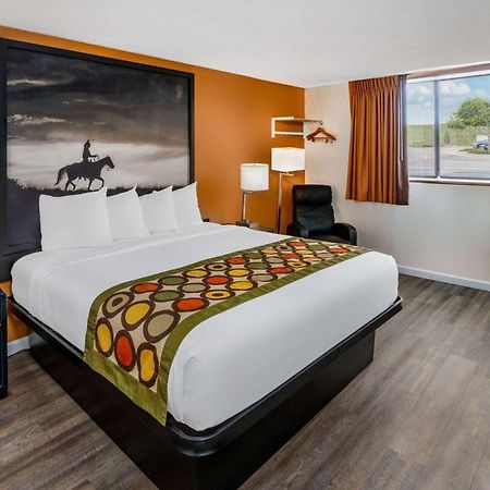 Hotel Super 8 By Wyndham Cheyenne Wy Exterior foto