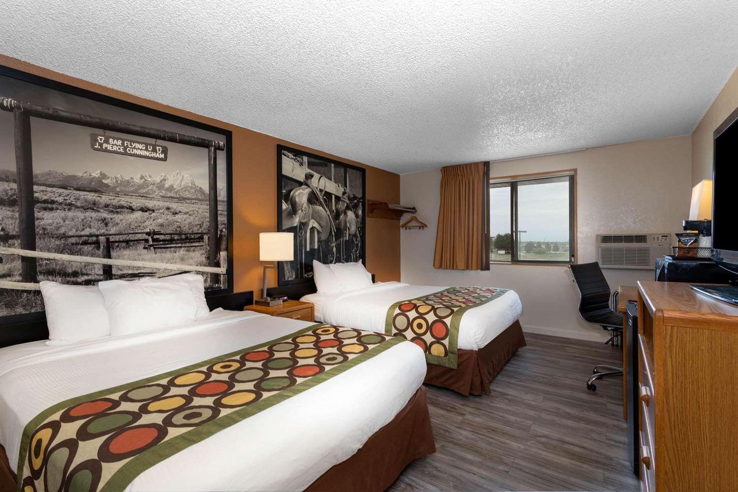 Hotel Super 8 By Wyndham Cheyenne Wy Exterior foto